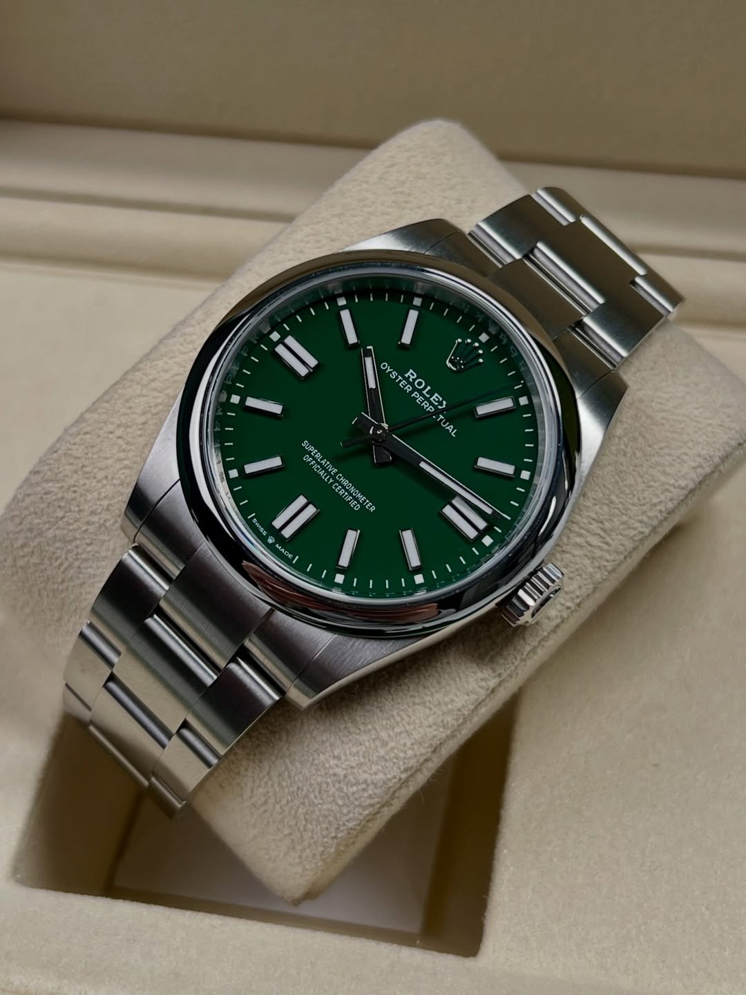 rolex datejust oyster perpetual green dial